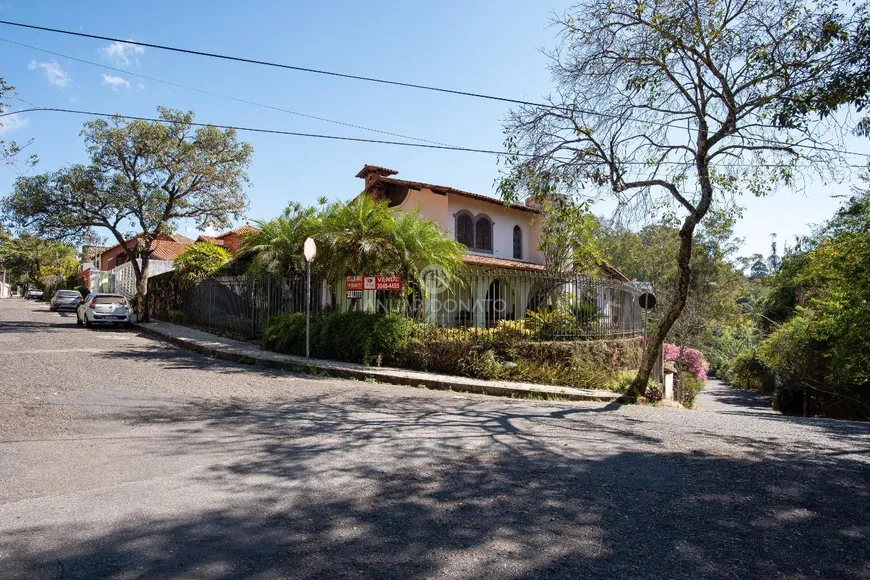 Foto 1 de Casa com 5 Quartos à venda, 575m² em Mangabeiras, Belo Horizonte