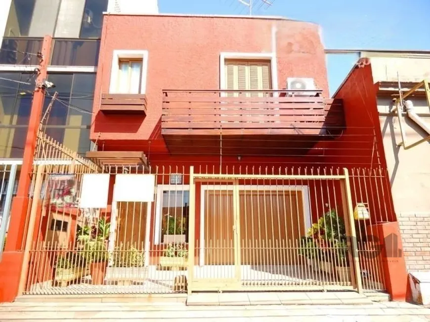 Foto 1 de Casa com 4 Quartos à venda, 152m² em São Geraldo, Porto Alegre