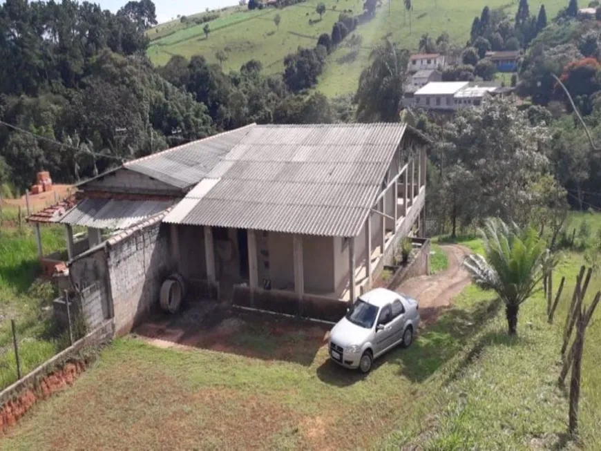 Foto 1 de Fazenda/Sítio com 3 Quartos à venda, 200m² em Boa Vista dos Silva, Bragança Paulista