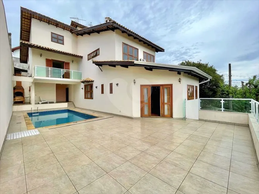 Foto 1 de Casa de Condomínio com 4 Quartos à venda, 356m² em Terras do Madeira, Carapicuíba