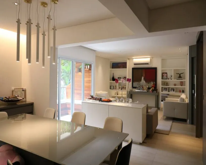 Foto 1 de Apartamento com 2 Quartos à venda, 145m² em Itaim Bibi, São Paulo