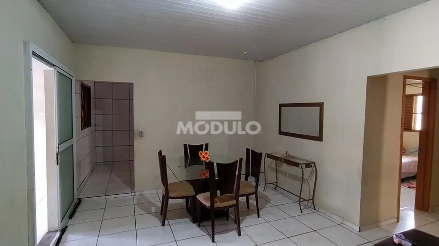 Foto 1 de Casa com 4 Quartos à venda, 161m² em Morumbi, Uberlândia