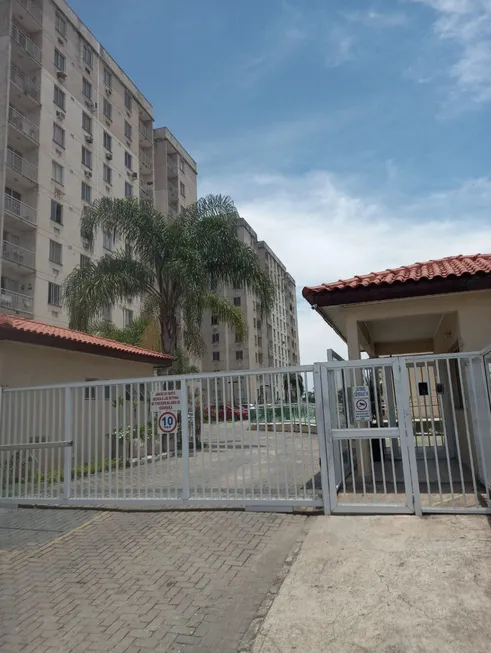 Foto 1 de Apartamento com 3 Quartos para alugar, 68m² em Centro, Itaboraí