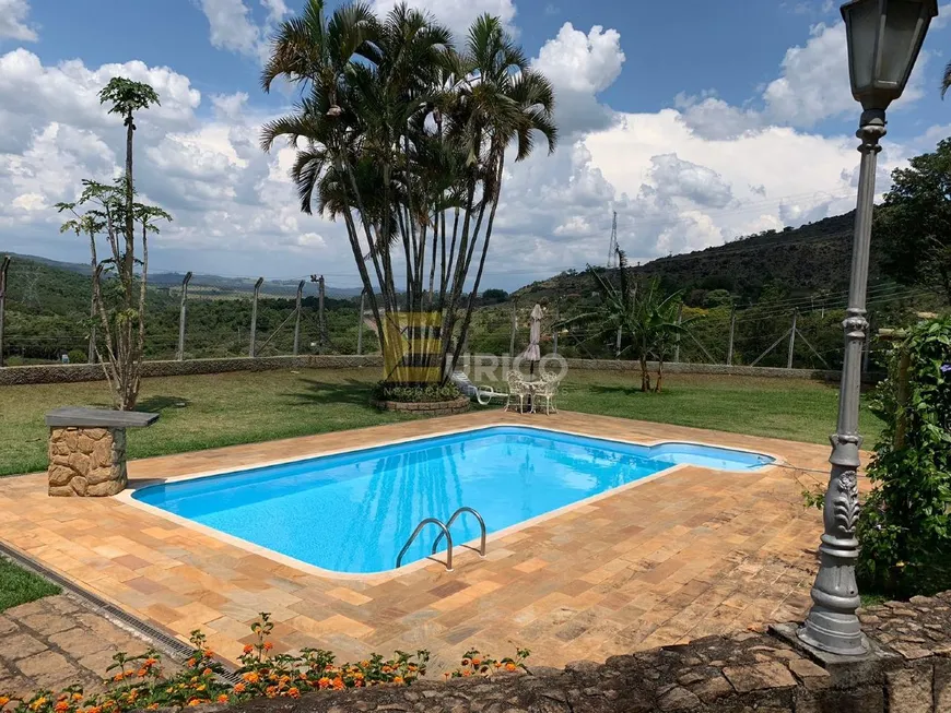 Foto 1 de Fazenda/Sítio com 2 Quartos à venda, 180m² em Santana dos Cuiabanos, Valinhos