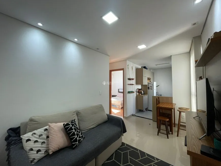 Foto 1 de Apartamento com 2 Quartos à venda, 41m² em Estância Velha, Canoas
