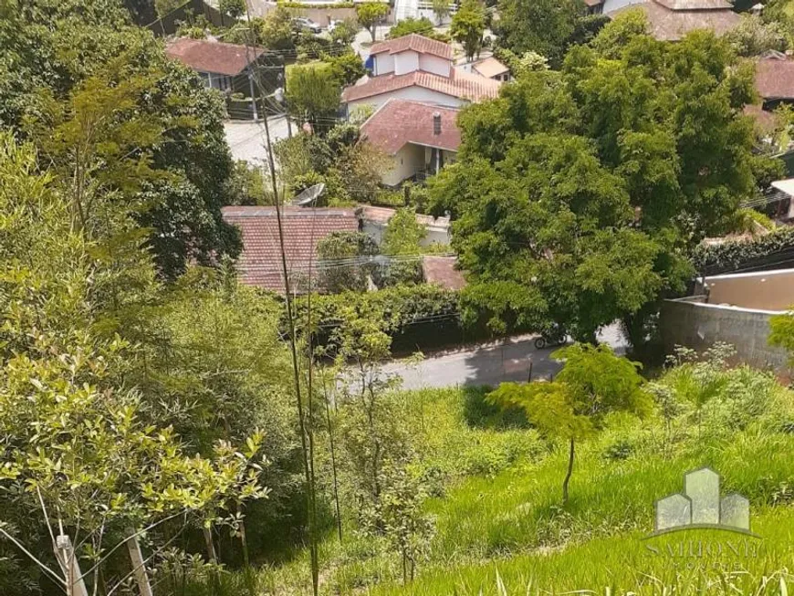 Foto 1 de Lote/Terreno à venda, 867m² em Nogueira, Petrópolis