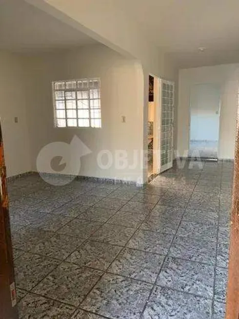 Foto 1 de Casa com 4 Quartos à venda, 168m² em Custódio Pereira, Uberlândia