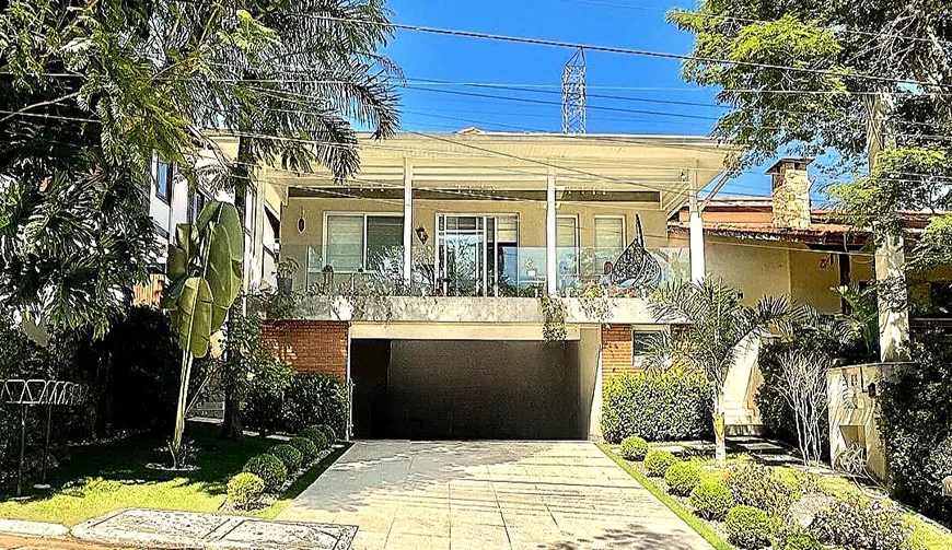 Foto 1 de Casa de Condomínio com 3 Quartos à venda, 270m² em Alphaville, Santana de Parnaíba