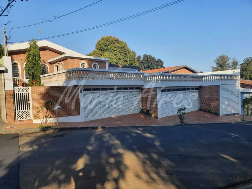 Foto 1 de Casa com 3 Quartos à venda, 300m² em Vila Brasília, São Carlos