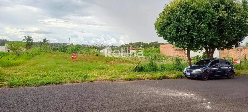 Foto 1 de Lote/Terreno à venda, 800m² em Tibery, Uberlândia