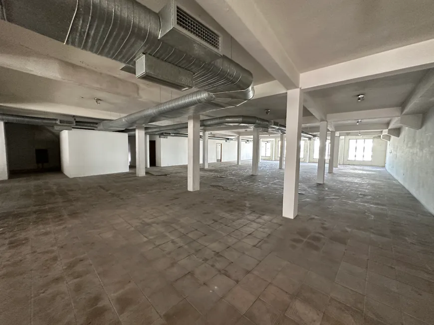 Foto 1 de Prédio Comercial para alugar, 2300m² em Encruzilhada, Recife