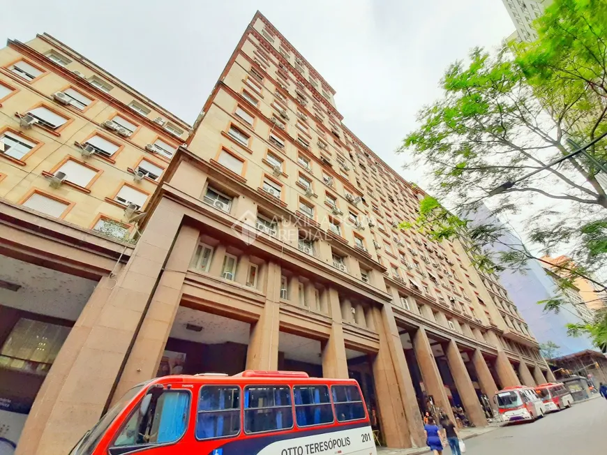 Foto 1 de Sala Comercial para alugar, 21m² em Centro Histórico, Porto Alegre