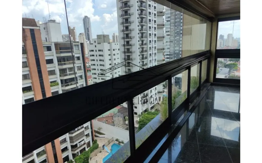 Foto 1 de Apartamento com 3 Quartos à venda, 198m² em Vila Gomes Cardim, São Paulo