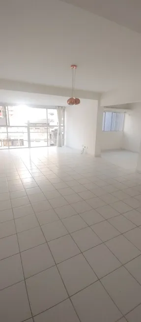 Foto 1 de Apartamento com 4 Quartos para alugar, 147m² em Boa Viagem, Recife