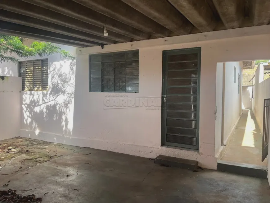 Foto 1 de Casa com 2 Quartos à venda, 183m² em Jardim São João Batista, São Carlos