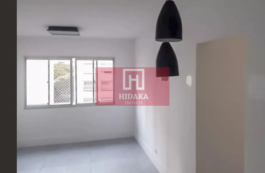 Foto 1 de Apartamento com 3 Quartos à venda, 70m² em Aclimação, São Paulo