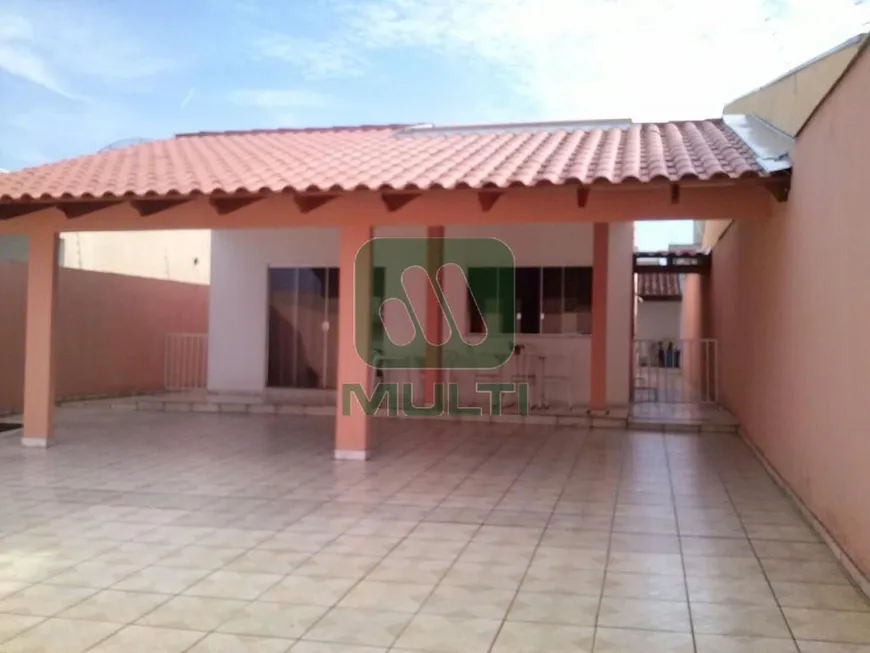 Foto 1 de Casa com 3 Quartos à venda, 137m² em Pampulha, Uberlândia