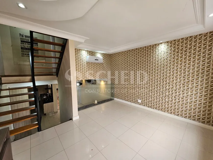 Foto 1 de Casa de Condomínio com 4 Quartos à venda, 150m² em Interlagos, São Paulo