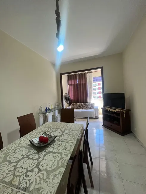 Foto 1 de Apartamento com 3 Quartos para alugar, 150m² em Copacabana, Rio de Janeiro