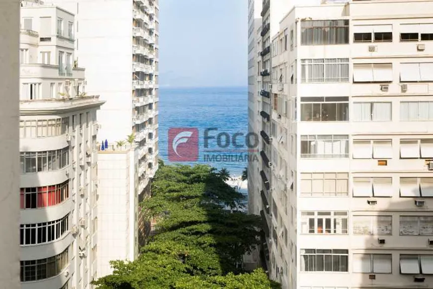 Foto 1 de Apartamento com 4 Quartos à venda, 103m² em Copacabana, Rio de Janeiro