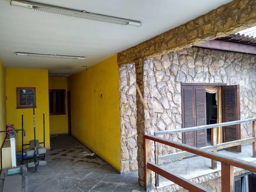 Foto 1 de Casa com 3 Quartos à venda, 300m² em Rocha Sobrinho, Mesquita