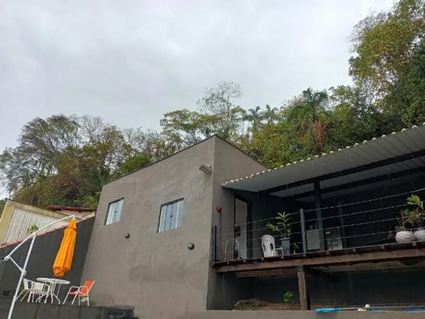 Foto 1 de Casa de Condomínio com 5 Quartos à venda, 300m² em Itacoatiara, Niterói
