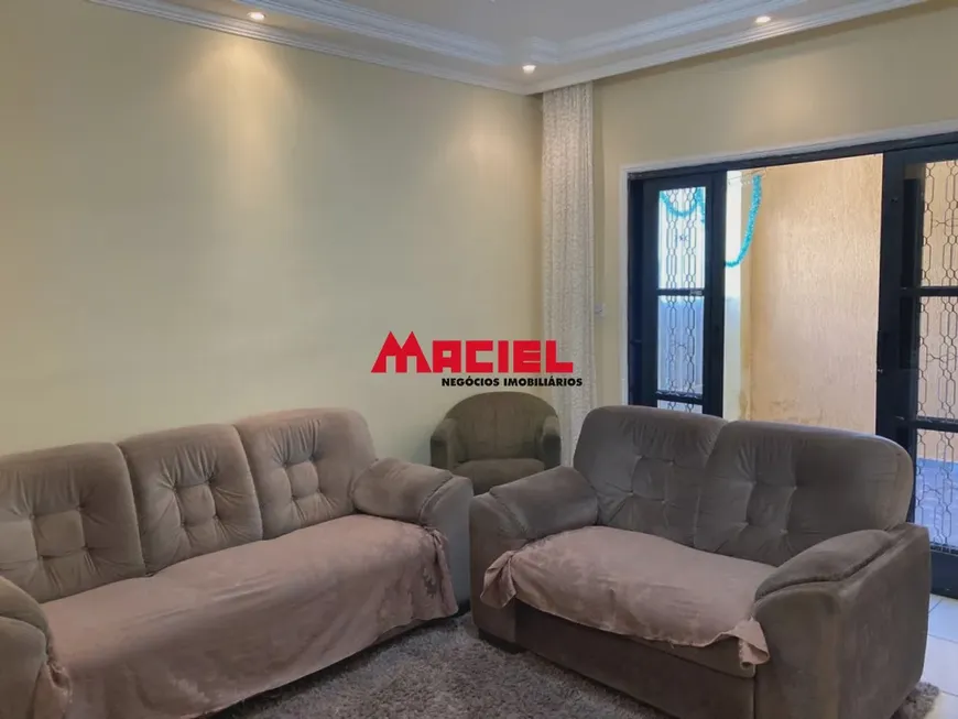 Foto 1 de Casa com 1 Quarto à venda, 192m² em Jardim Mesquita, Jacareí