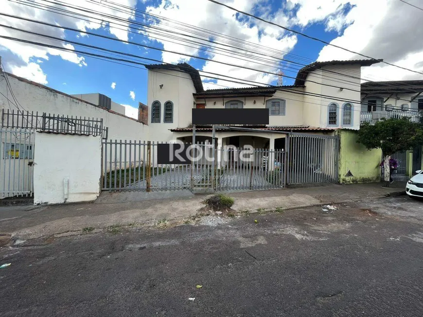 Foto 1 de com 3 Quartos para alugar, 110m² em Tibery, Uberlândia