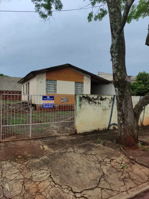 Foto 1 de Casa com 3 Quartos à venda, 60m² em Conjunto Residencial Ney Braga, Maringá