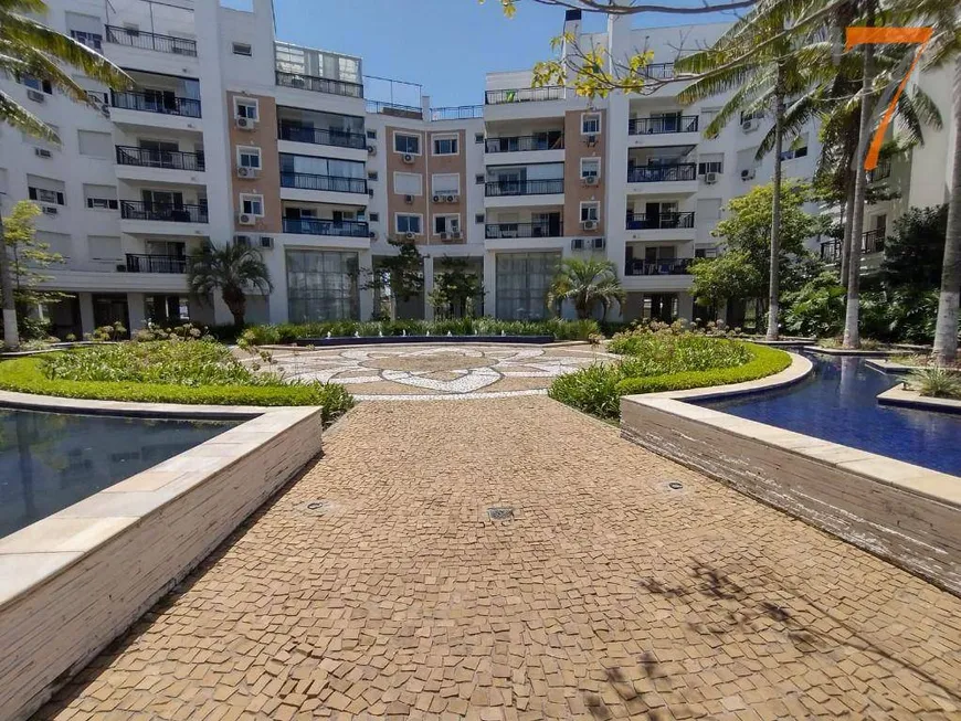 Foto 1 de Apartamento com 3 Quartos para alugar, 104m² em Abraão, Florianópolis