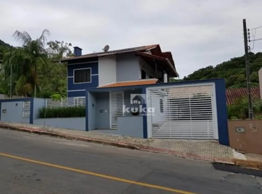 Foto 1 de Casa com 4 Quartos à venda, 259m² em Vila Baependi, Jaraguá do Sul