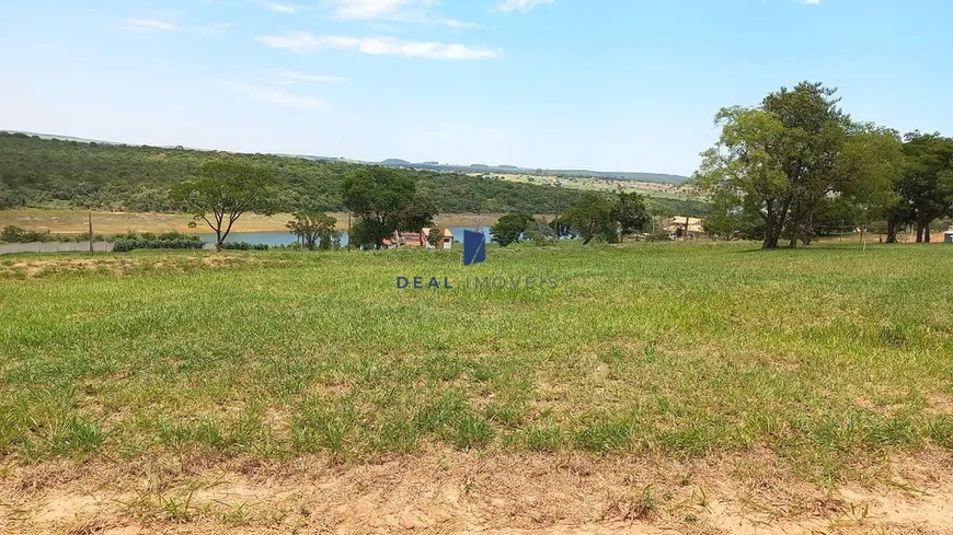 Foto 1 de Lote/Terreno à venda em Condomínio Riviera de Santa Cristina XIII, Paranapanema