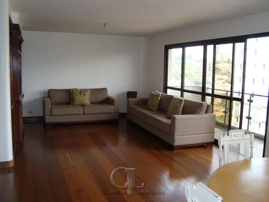 Foto 1 de Apartamento com 3 Quartos para alugar, 228m² em Santa Cecília, São Paulo
