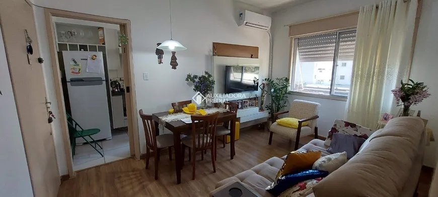 Foto 1 de Apartamento com 1 Quarto à venda, 42m² em Menino Deus, Porto Alegre