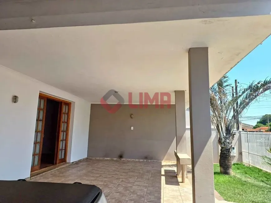 Foto 1 de Casa com 3 Quartos para alugar, 250m² em Vila Cardia, Bauru