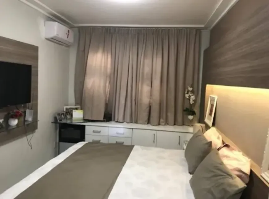 Foto 1 de Casa com 3 Quartos à venda, 159m² em Cidade Dutra, São Paulo