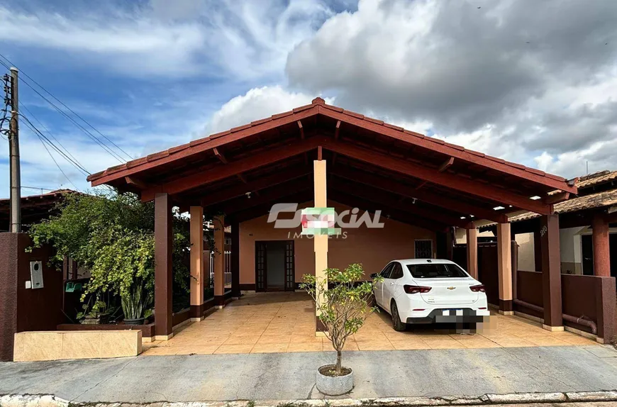 Foto 1 de Casa de Condomínio com 4 Quartos à venda, 280m² em Tiradentes, Porto Velho