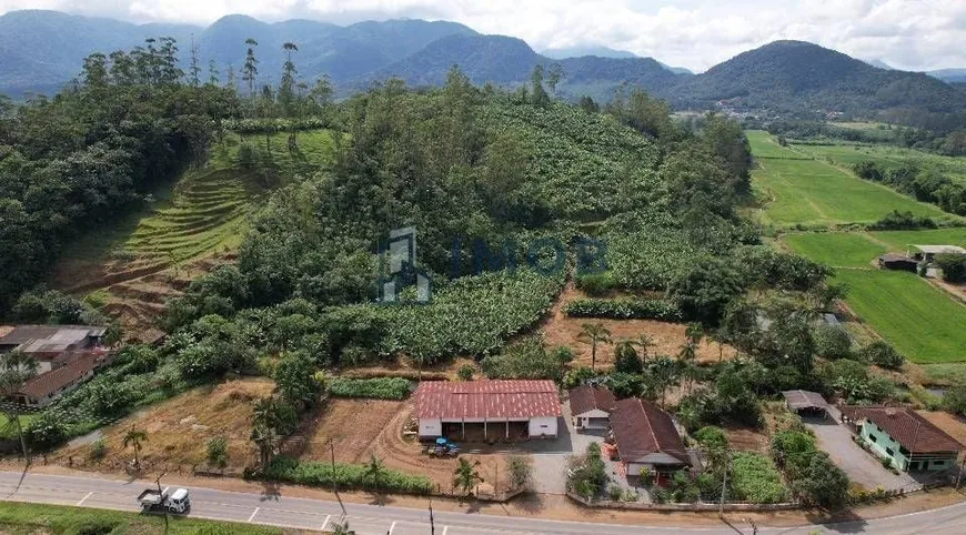 Foto 1 de Fazenda/Sítio com 4 Quartos à venda, 684m² em Santa Luzia, Jaraguá do Sul