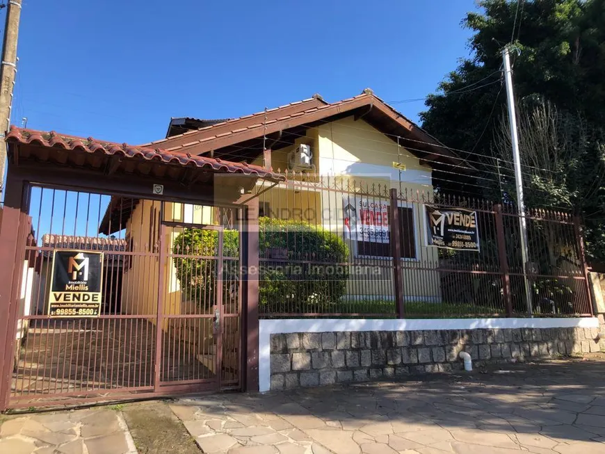 Foto 1 de Casa com 3 Quartos à venda, 190m² em Centro, Viamão
