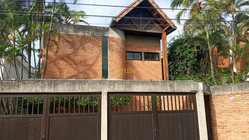 Foto 1 de Casa com 8 Quartos à venda, 305m² em Enseada, Guarujá