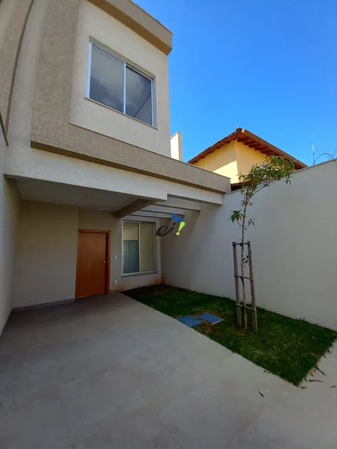 Foto 1 de Casa com 3 Quartos à venda, 90m² em Santa Rosa, Belo Horizonte