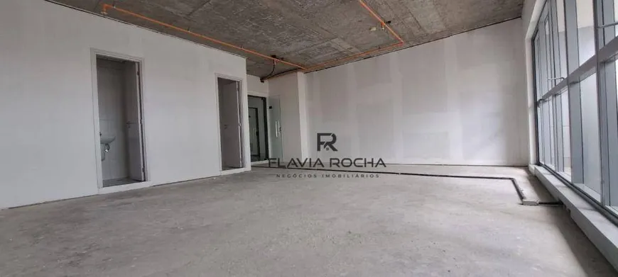 Foto 1 de Sala Comercial para alugar, 53m² em Empresarial 18 do Forte, Barueri