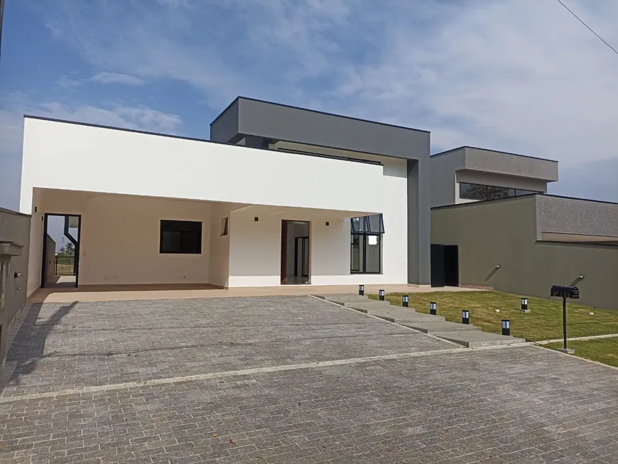 Foto 1 de Casa de Condomínio com 4 Quartos para venda ou aluguel, 318m² em Haras Bela Vista, Vargem Grande Paulista