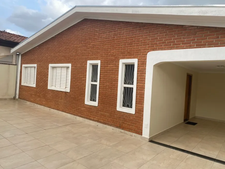 Foto 1 de Casa com 3 Quartos à venda, 180m² em Parque Novo Mundo, Americana