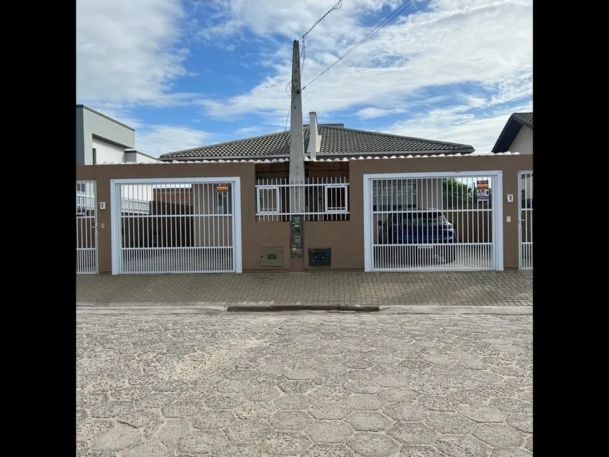 Foto 1 de Casa com 4 Quartos à venda, 140m² em Caverazinho, Araranguá