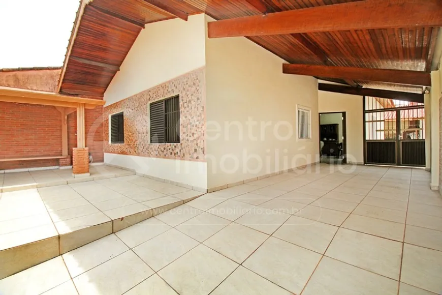 Foto 1 de Casa com 3 Quartos à venda, 250m² em Parque Balneario Oasis , Peruíbe