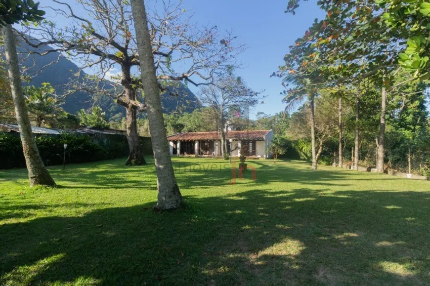 Foto 1 de Casa com 5 Quartos à venda, 216m² em Praia do Toque - Toque Grande, São Sebastião