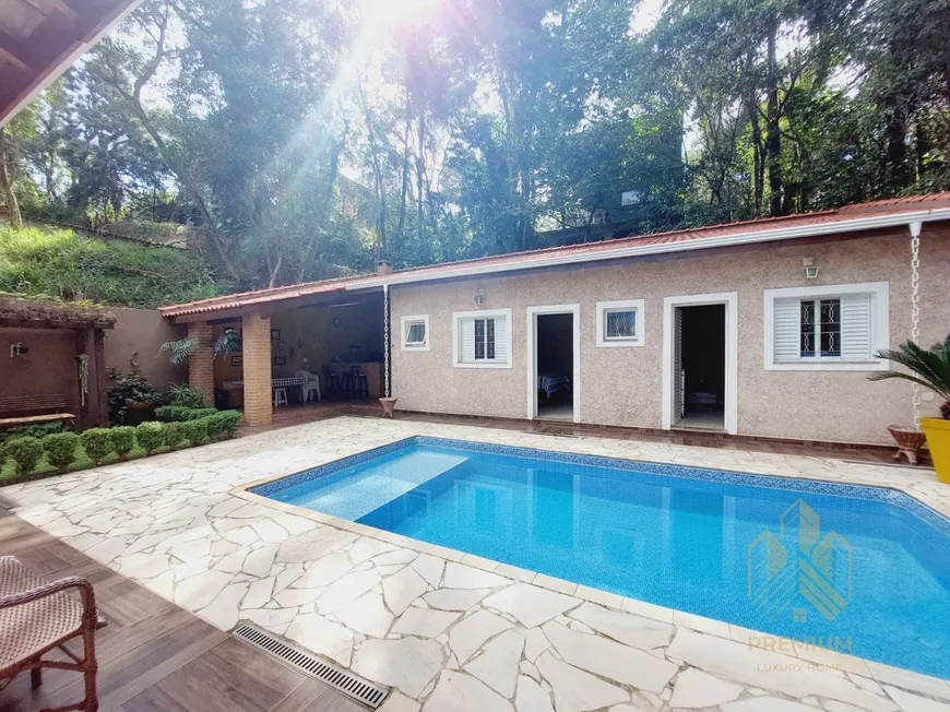 Foto 1 de Casa com 3 Quartos à venda, 462m² em Parque Residencial Itaguaçu, Atibaia