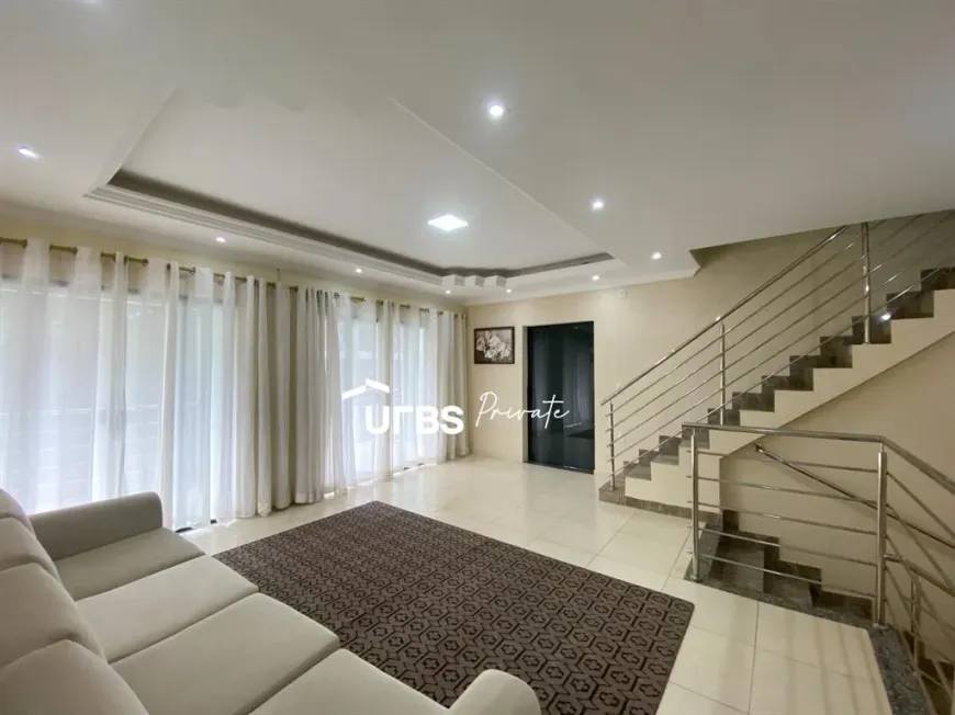 Foto 1 de Casa com 4 Quartos à venda, 320m² em Jardim da Luz, Goiânia