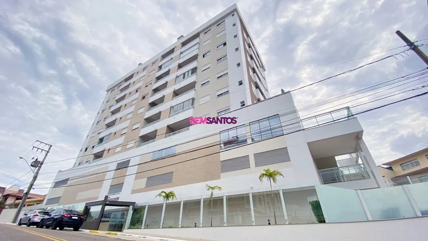 Foto 1 de Apartamento com 2 Quartos à venda, 69m² em Estreito, Florianópolis